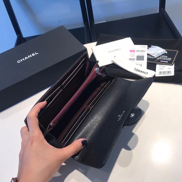 シャネル財布全体デザイン